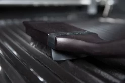 Broil King Holz Grillbürste 47cm Mit Edelstahlborsten + Spritzschutz 7 Broil King Holz Grillbürste 47cm Mit Edelstahlborsten + Spritzschutz -Barbecue Shop 17025 Broil King Holz Grillbuerste 65225 5