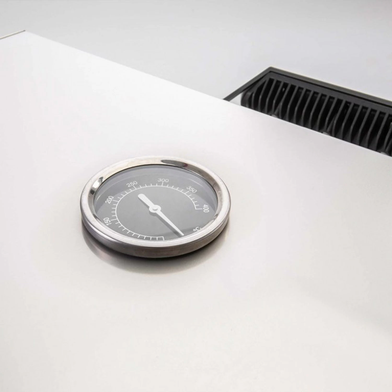 Thüros Pizzahaube Inkl. Pizzastein Und Halter Für Thüros T4 3 Thüros Pizzahaube Inkl. Pizzastein Und Halter Für Thüros T4 – Bild 3