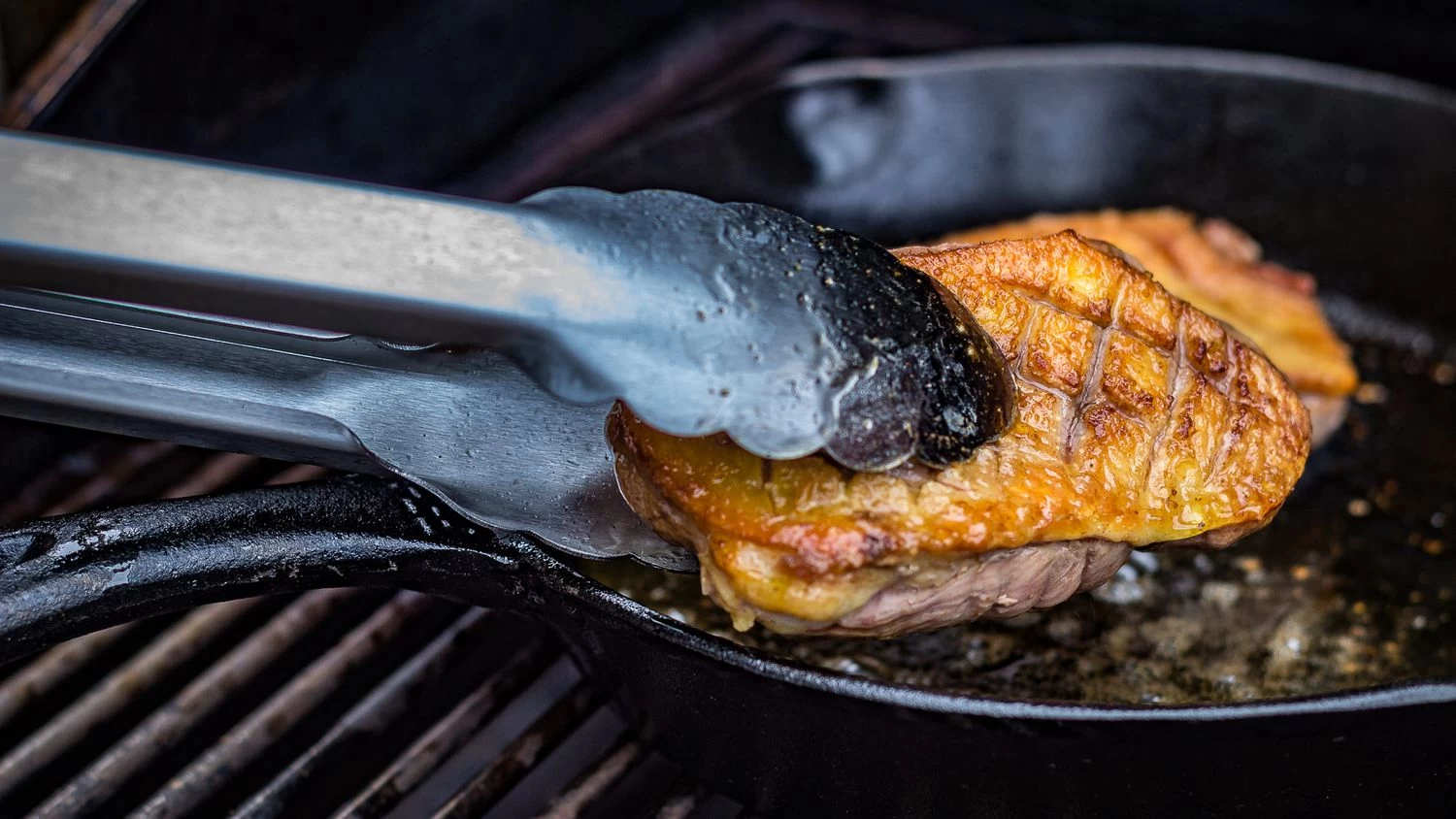 Grillfürst Edelstahl Grillzange 54 Cm - Borussia Dortmund Edition 3 Grillfürst Edelstahl Grillzange 54 Cm - Borussia Dortmund Edition – Bild 3