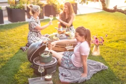 Big Green Egg MiniMax Keramikgrill Starter - Paket -Barbecue Shop Big Green Egg MiniMax Campinggrill 2