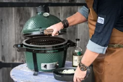 Big Green Egg MiniMax Keramikgrill Mit EGG Carrier -Barbecue Shop Big Green Egg MiniMax Tischgrill Kompakt