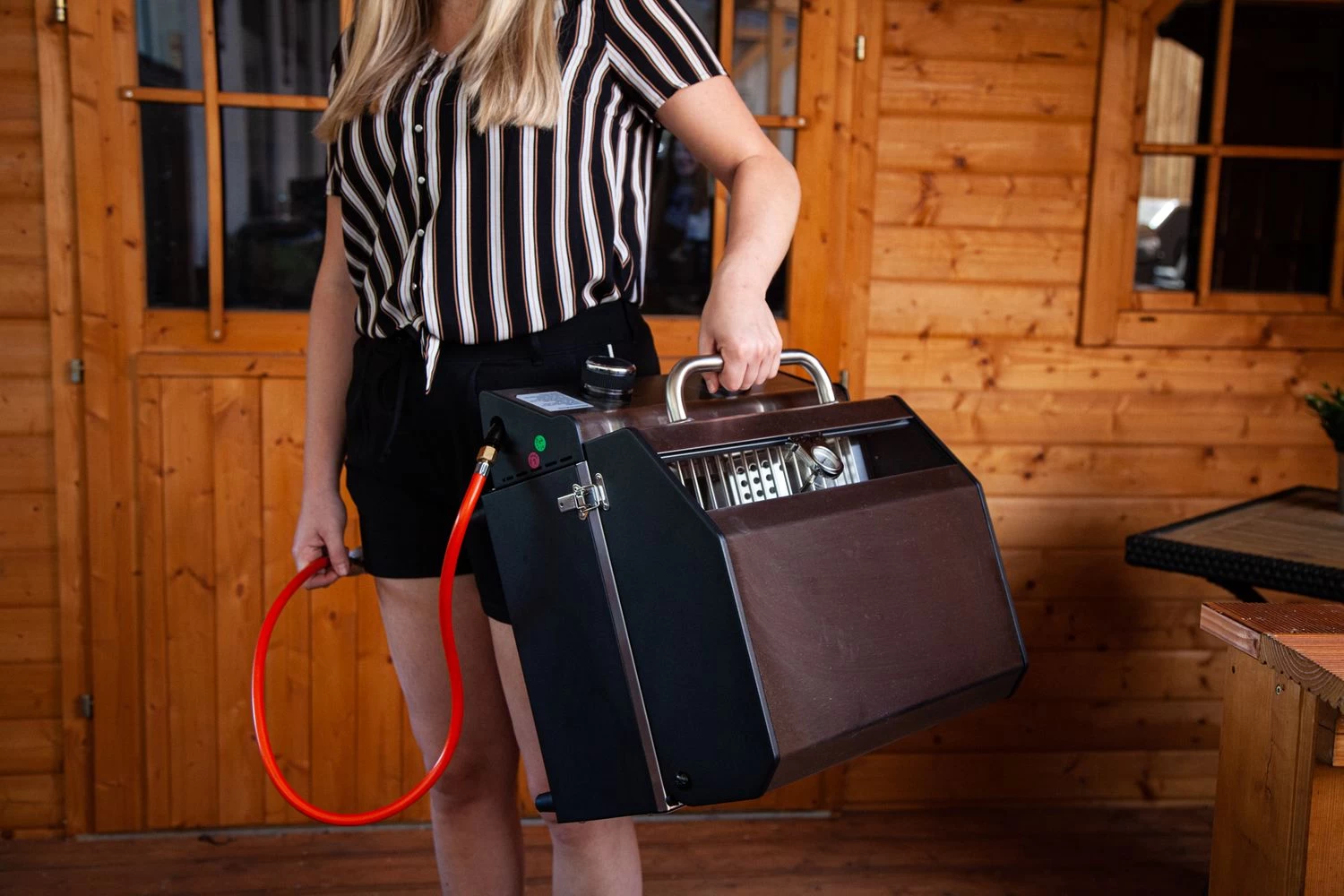 Grillfürst G201E 2-Brenner Gasgrill Portabel V2 - Campinggrill / Balkongrill - X-DEAL Inkl. Untergestell Und Tragetasche 13 Grillfürst G201E 2-Brenner Gasgrill Portabel V2 - Campinggrill / Balkongrill - X-DEAL Inkl. Untergestell Und Tragetasche – Bild 13