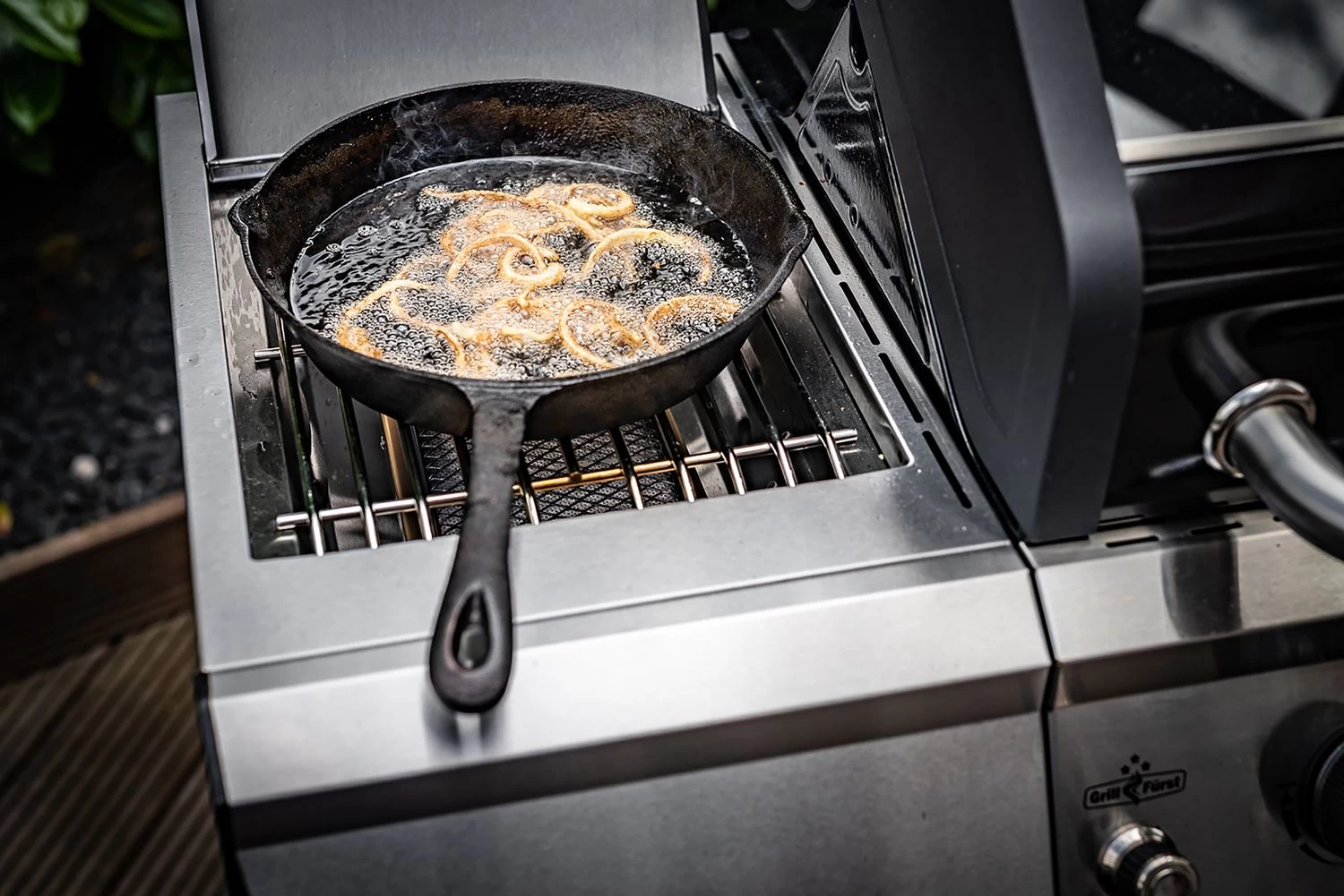 Grillfürst G620E 6-Brenner Gasgrill - Eintracht Frankfurt Edition - Edelstahlroste 16 Grillfürst G620E 6-Brenner Gasgrill - Eintracht Frankfurt Edition - Edelstahlroste – Bild 16