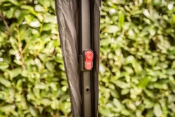 Grillfürst Pop-Up Pavillon / Grillpavillon / Gartenpavillon / Grillzelt 3x3m 7 Grillfürst Pop-Up Pavillon / Grillpavillon / Gartenpavillon / Grillzelt 3x3m -Barbecue Shop Grillfuerst Pavillon Arretierung 1