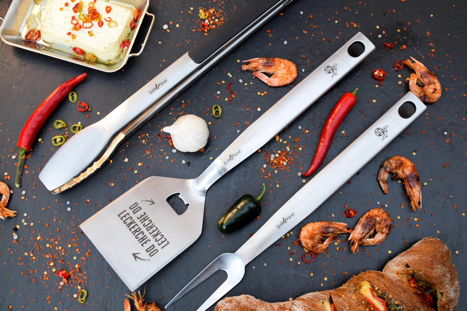 Grillfürst Premium Grillbesteck Set Mit Grillzange, -Wender Und -Gabel - 1. FC Köln Edition 7 Grillfürst Premium Grillbesteck Set Mit Grillzange, -Wender Und -Gabel - 1. FC Köln Edition – Bild 7