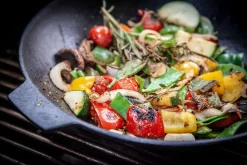 Grillfürst Gusseisen Wok Mit 2 Griffen Ø 30 Cm 11 Grillfürst Gusseisen Wok Mit 2 Griffen Ø 30 Cm -Barbecue Shop Grillfuerst Wok gusseisen