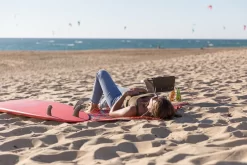 Knister Grill Small - Holzkohle Kompaktgrill 18 Knister Grill Small - Holzkohle Kompaktgrill -Barbecue Shop Knister Grill Small Strand