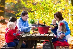 LotusGrill Classic - Holzkohle Tischgrill - Feuerrot Inkl. Tasche 5 LotusGrill Classic - Holzkohle Tischgrill - Feuerrot Inkl. Tasche -Barbecue Shop LotusGrill Classic Picknick Campinggrill