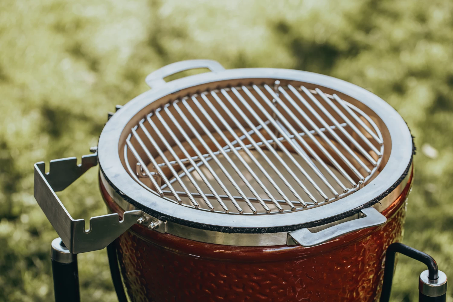 Monolith Grill Junior PRO Serie 2.0 Rot - OHNE Gestell 2 Monolith Grill Junior PRO Serie 2.0 Rot - OHNE Gestell – Bild 2