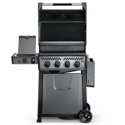 Napoleon Freestyle 425 Gasgrill, Graphit - Mit Sizzle Zone - X-DEAL Inkl. Grillplatte Und Plancha Tool-Set -Barbecue Shop Napoleon Freestyle 425 SIB abklappbare Seitenablage 1