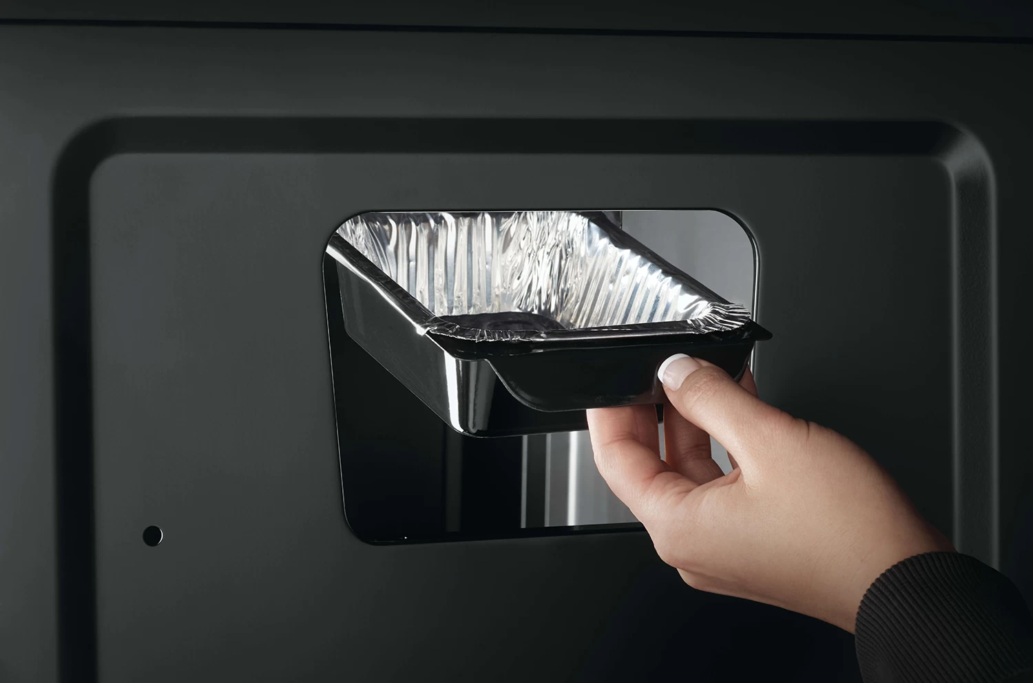 Napoleon Freestyle 365 Gasgrill, Graphit - Mit Sizzle Zone - Modell 2023 - X-DEAL Inkl. Abdeckhaube Und Gussplatte 14 Napoleon Freestyle 365 Gasgrill, Graphit - Mit Sizzle Zone - Modell 2023 - X-DEAL Inkl. Abdeckhaube Und Gussplatte – Bild 14