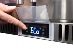 Napoleon Outdoor - Kühlschrank, 210 Liter, 2-türig Mit Doppelverglasung Und LED Beleuchtung - Wasserdicht Nach IP24 22 Napoleon Outdoor - Kühlschrank, 210 Liter, 2-türig Mit Doppelverglasung Und LED Beleuchtung - Wasserdicht Nach IP24 -Barbecue Shop Napoleon Outdoor Kueche Kuehlschrank Eco Mode