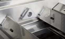 Napoleon Prestige Pro 825-3 Edelstahl Gasgrill Inkl. Drehspieß Und Bodenbeleuchtung + Gratis Napoleon TravelQ PRO285 Kompakt Gasgrill -Barbecue Shop Napoleon Prestige Pro SearPlates Brennerabdeckung 02