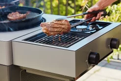 Outdoorchef Blazing Zone + Cooking Zone Kit Plus Für Arosa Evo Grey Steel 16 Outdoorchef Blazing Zone + Cooking Zone Kit Plus Für Arosa Evo Grey Steel -Barbecue Shop Outdoorchef Blazing Cooking Zone Arosa Lifestyle