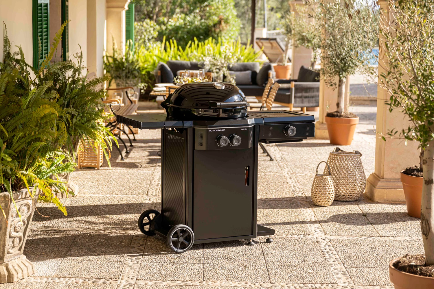 Outdoorchef Gas Kugelgrill Davos 570G Pro Mit Blazing Zone (Infrarotbrenner) & Abdeckhaube 7 Outdoorchef Gas Kugelgrill Davos 570G Pro Mit Blazing Zone (Infrarotbrenner) & Abdeckhaube – Bild 7