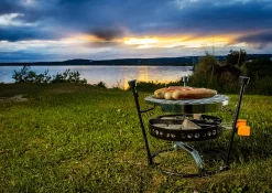 Petromax Pro-ft Set / 3-tlg. (Deckelheber, Kohleschale, Grillrost) -Barbecue Shop Petromax Pro FT Set Deckelhalter Grillrost Kohlenschale Anwendung