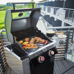 Rösle Gasgrill Videro G2 Schwarz - Modell 2022 -Barbecue Shop Roesle Videro G2 Gasgrill Station Mood02