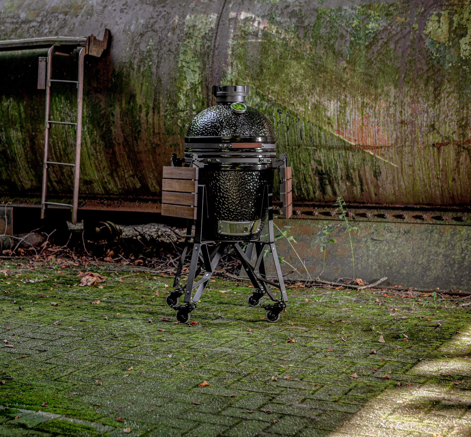 The Bastard Keramikgrill Classic Medium - Complete - Schwarz Glänzend - Modell 2023 9 The Bastard Keramikgrill Classic Medium - Complete - Schwarz Glänzend - Modell 2023 – Bild 9