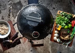 The Bastard Keramikgrill Classic Medium - Complete - Schwarz Glänzend - Modell 2023 25 The Bastard Keramikgrill Classic Medium - Complete - Schwarz Glänzend - Modell 2023 -Barbecue Shop The Bastard Classic Medium Kamado Grill schwarz