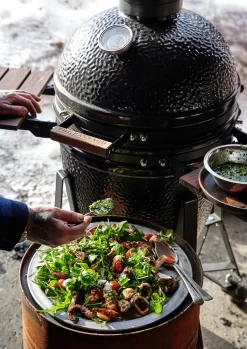 The Bastard Keramikgrill Classic Medium - Complete - Schwarz Glänzend - Modell 2023 26 The Bastard Keramikgrill Classic Medium - Complete - Schwarz Glänzend - Modell 2023 -Barbecue Shop The Bastard Classic Medium Keramikgrill Deckel