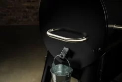 Traeger Pelletgrill Pro D2 780 - Black -Barbecue Shop Traeger Pelletgrill Pro Handle