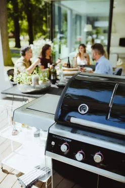 Outdoorchef Dualchef 325 G Gasgrill Mit Seitenkocher + BLAZING ZONE Infrarotbrenner -Barbecue Shop outdoorchef dualchef 325 g grillen 18 700 02