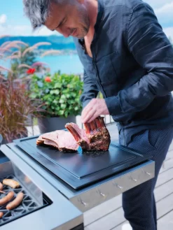 Outdoorchef Gas Kugelgrill Station Lugano 570 G EVO 14 Outdoorchef Gas Kugelgrill Station Lugano 570 G EVO -Barbecue Shop outdoorchef xxl schneidebrett 14 112 60 01